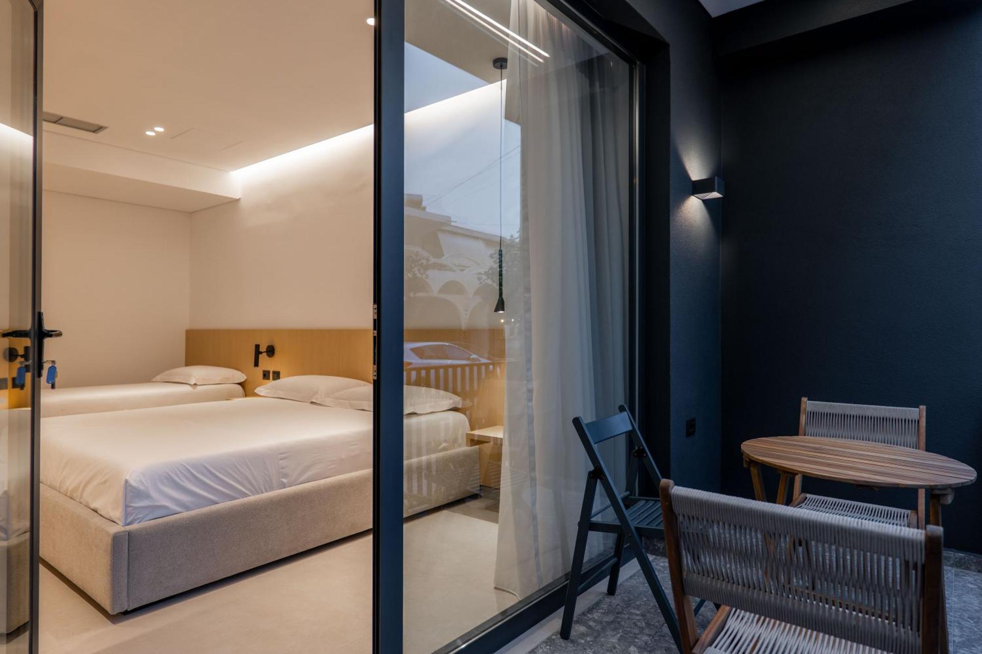Austin Boutique Hotel Sarande Bagian luar foto