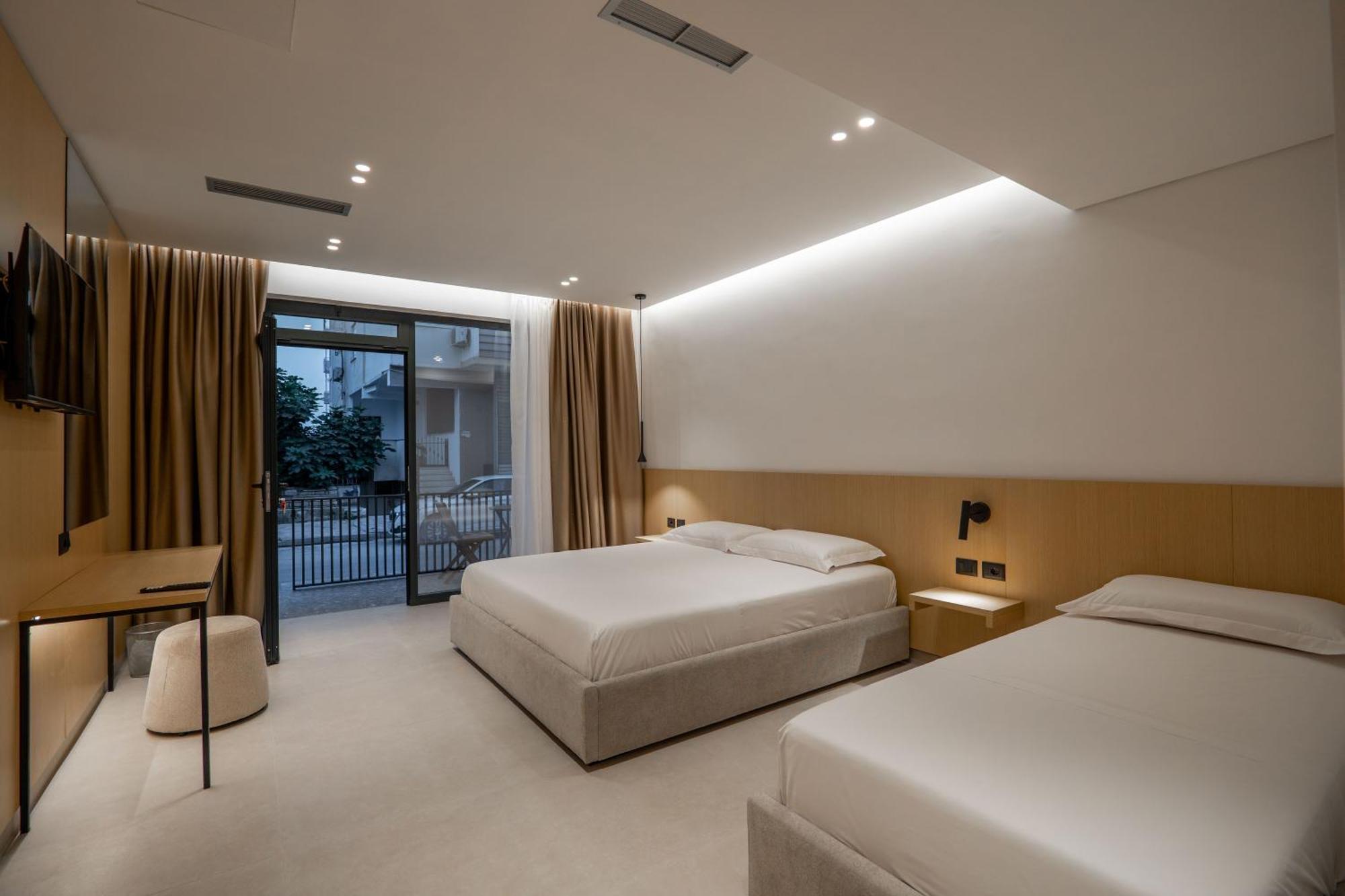 Austin Boutique Hotel Sarande Bagian luar foto