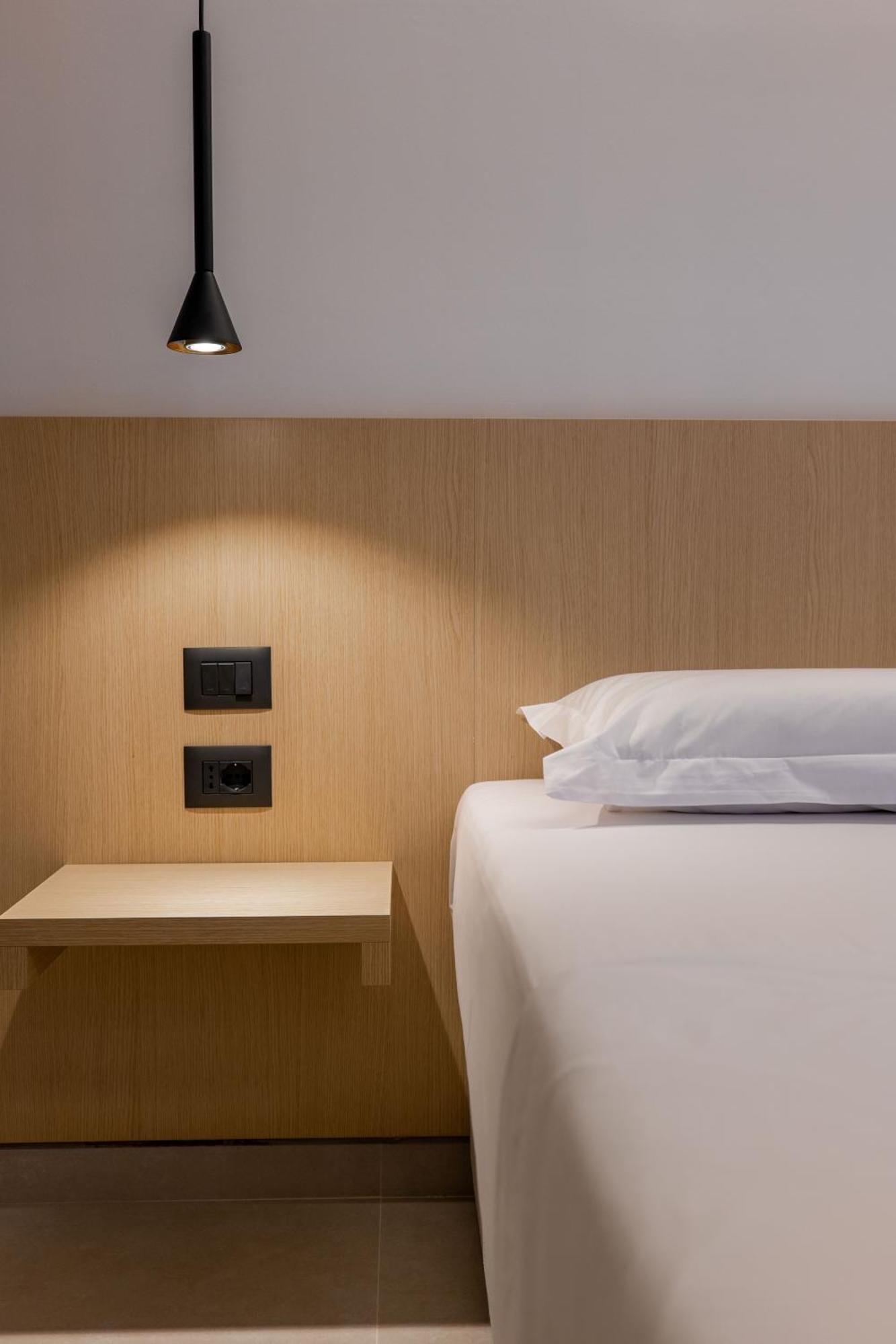Austin Boutique Hotel Sarande Bagian luar foto