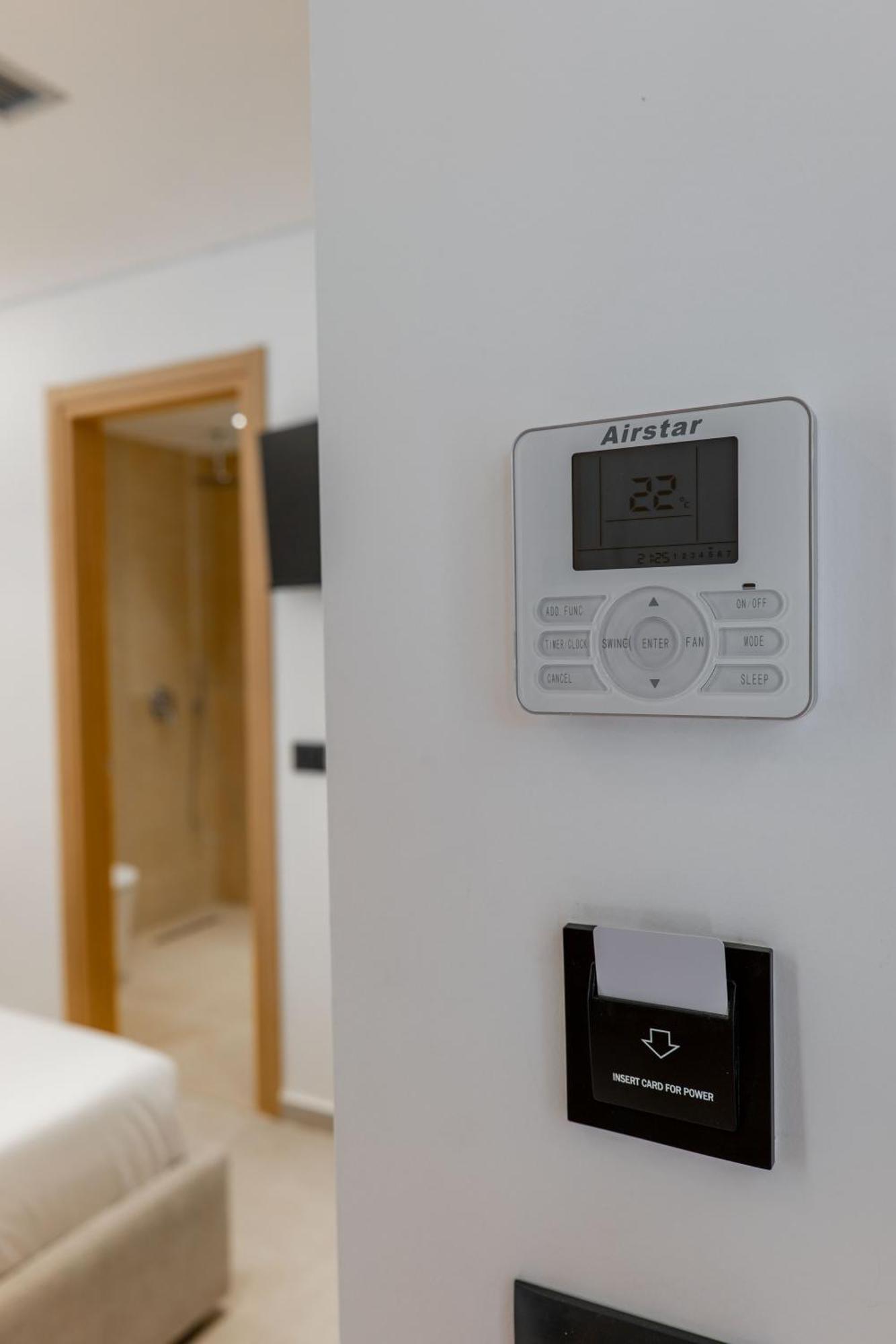 Austin Boutique Hotel Sarande Bagian luar foto