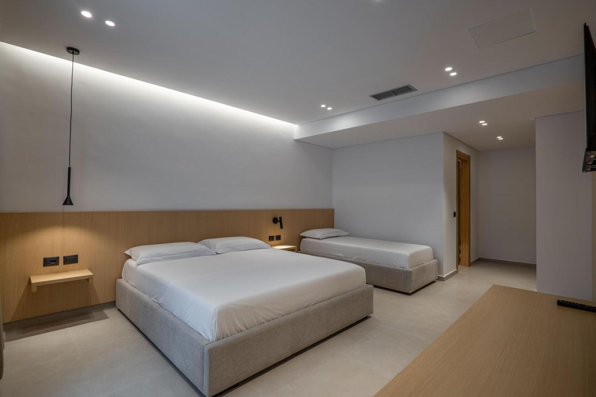 Austin Boutique Hotel Sarande Bagian luar foto